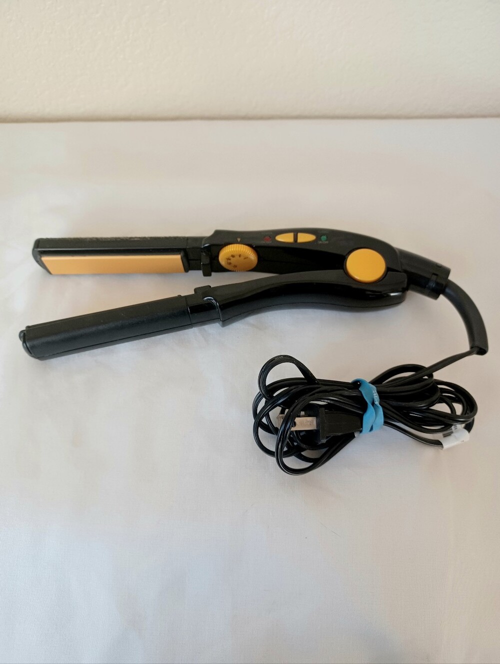 3/$25 SALE Conair Flat Iron Hair Straightener Turbo Ceramic ¾" Plates Model CS4J